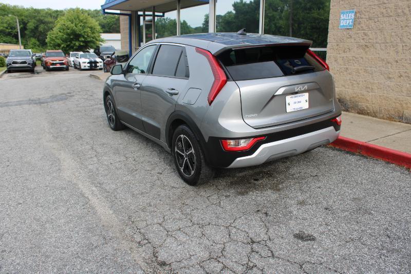 Kia Niro LX FWD 2023