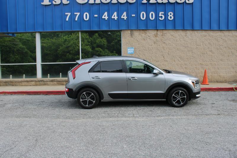 Kia Niro LX FWD 2023