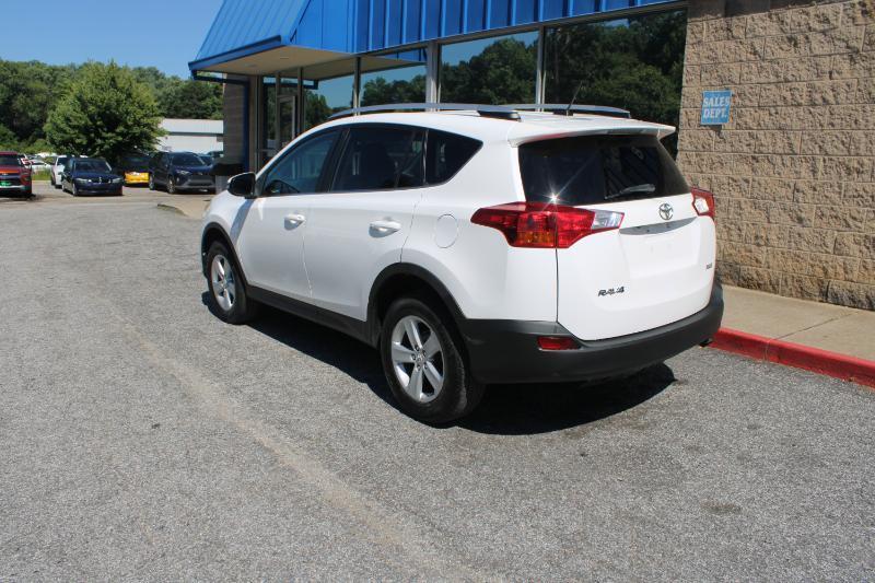 Toyota RAV4 FWD 4dr XLE (Natl) 2013