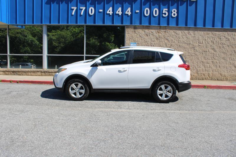 Toyota RAV4 FWD 4dr XLE (Natl) 2013