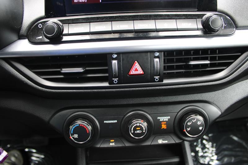 Kia Forte LXS IVT 2022