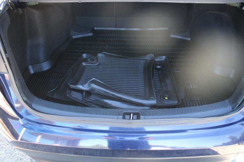 Toyota Corolla Hybrid LE FWD (Natl) 2023