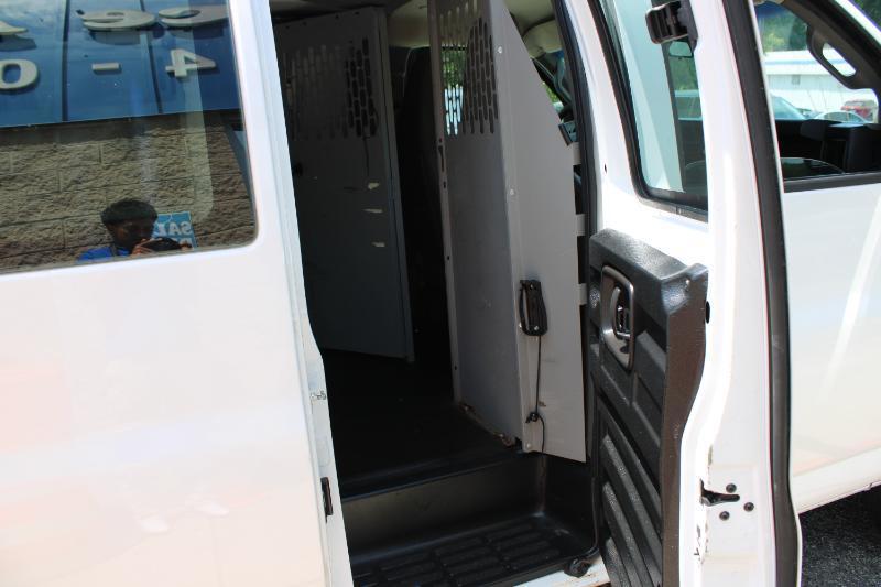 Chevrolet Express Cargo Van RWD 2500 155" 2016