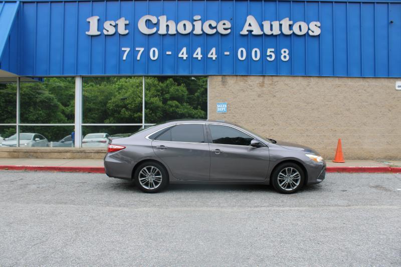Toyota Camry 4dr Sdn I4 Auto SE (Natl) 2016