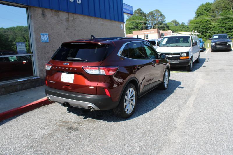 Ford Escape Titanium Hybrid FWD 2021