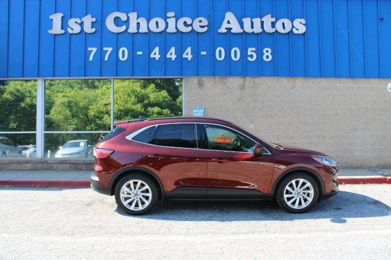 Ford Escape Titanium Hybrid FWD 2021