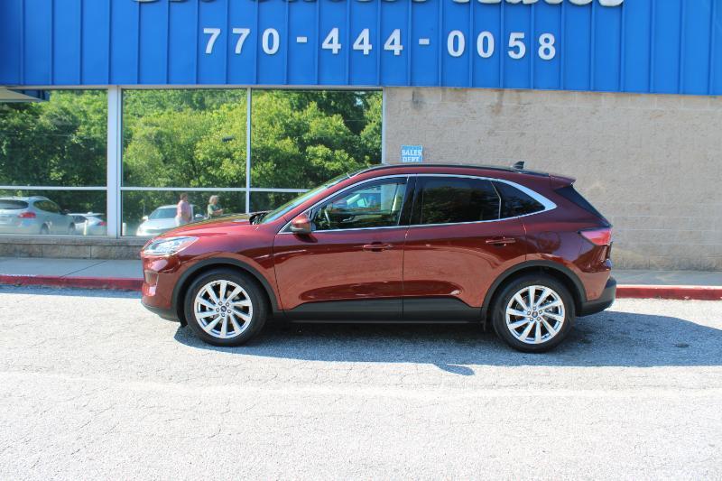 Ford Escape Titanium Hybrid FWD 2021