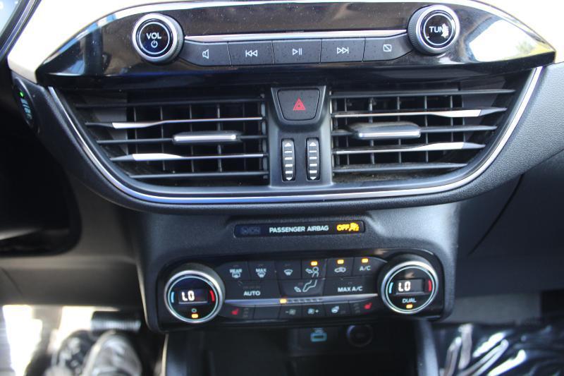 Ford Escape Titanium Hybrid FWD 2021