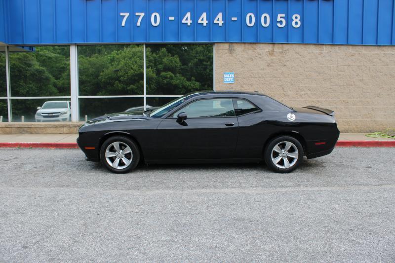 Dodge Challenger SXT RWD 2019