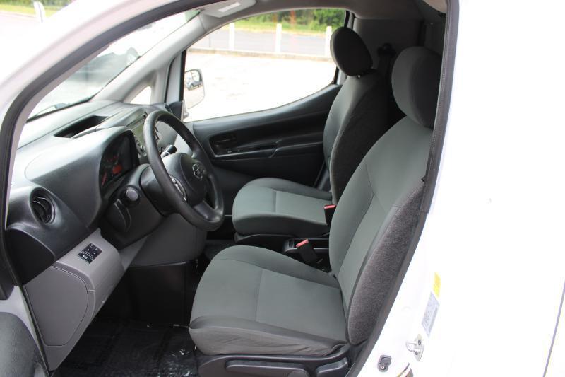 Nissan NV200 Compact Cargo I4 SV 2017