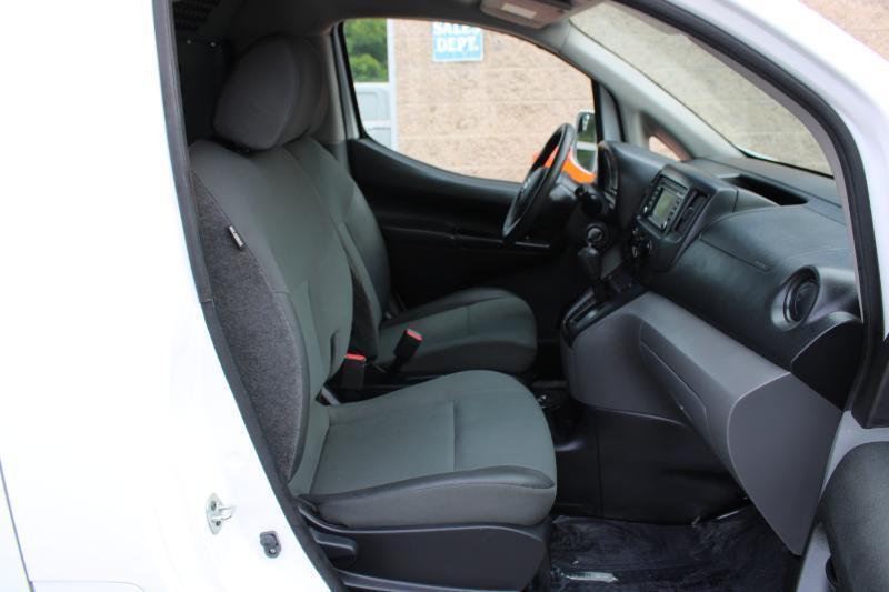 Nissan NV200 Compact Cargo I4 SV 2017