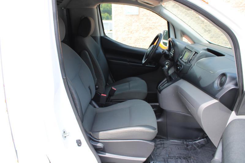 Nissan NV200 Compact Cargo I4 SV 2017