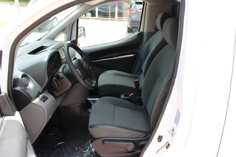 Nissan NV200 Compact Cargo I4 SV 2017