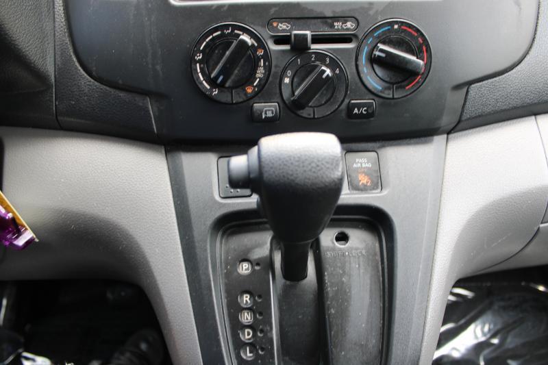 Nissan NV200 Compact Cargo I4 SV 2017