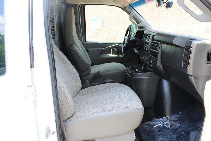 Chevrolet Express Cargo Van RWD 2500 135" 2019