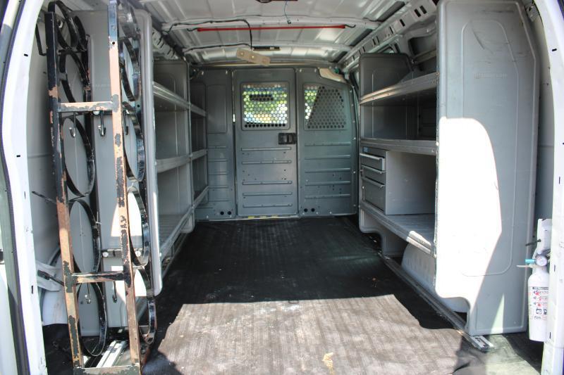 Chevrolet Express Cargo Van RWD 2500 135" 2019
