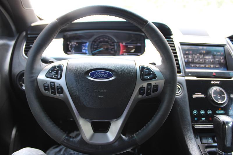 Ford Taurus 4dr Sdn SHO AWD 2015