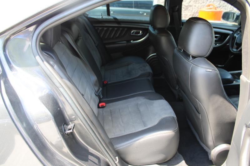 Ford Taurus 4dr Sdn SHO AWD 2015