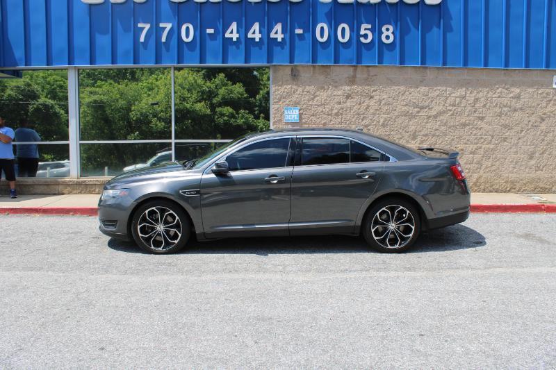 Ford Taurus 4dr Sdn SHO AWD 2015