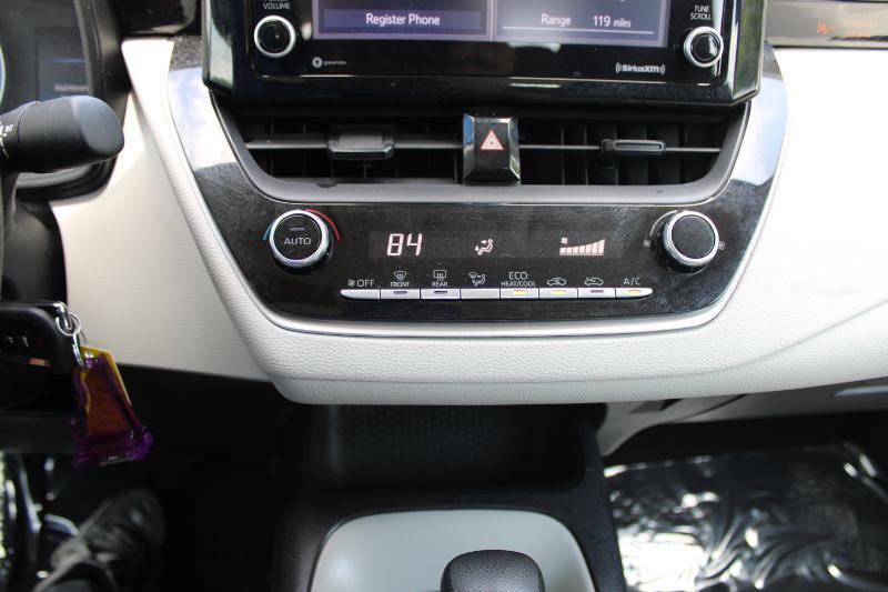 Toyota Corolla LE CVT (Natl) 2022