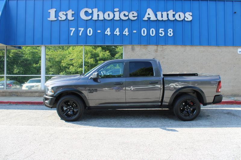 RAM 1500 Classic Warlock 4x2 Crew Cab 5'7" Box 2024