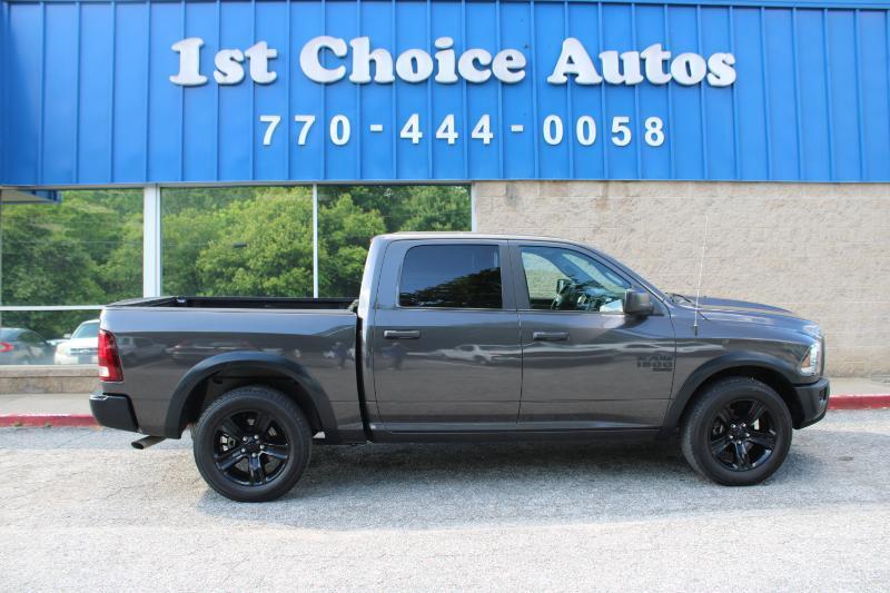 RAM 1500 Classic Warlock 4x2 Crew Cab 5'7" Box 2024