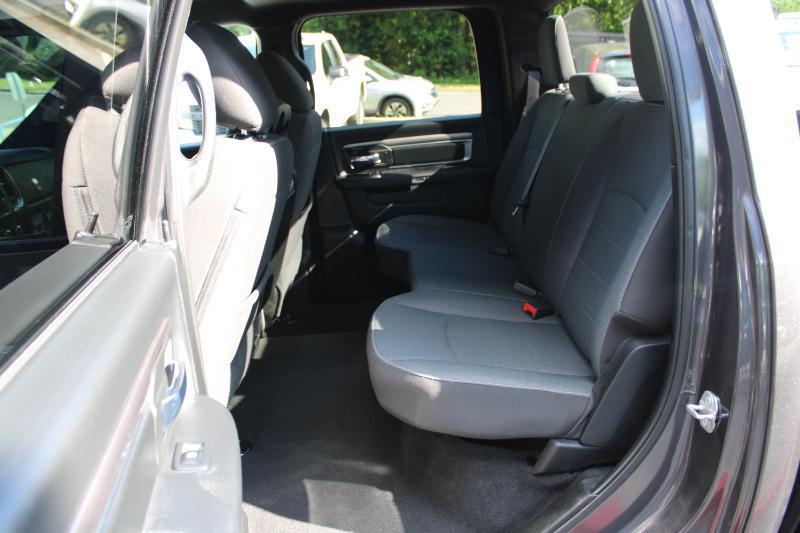 RAM 1500 Classic Warlock 4x2 Crew Cab 5'7" Box 2024