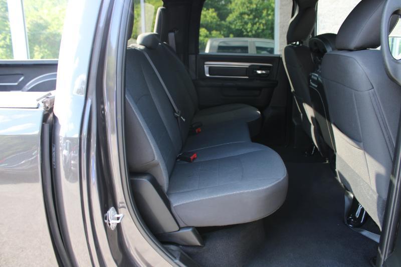 RAM 1500 Classic Warlock 4x2 Crew Cab 5'7" Box 2024
