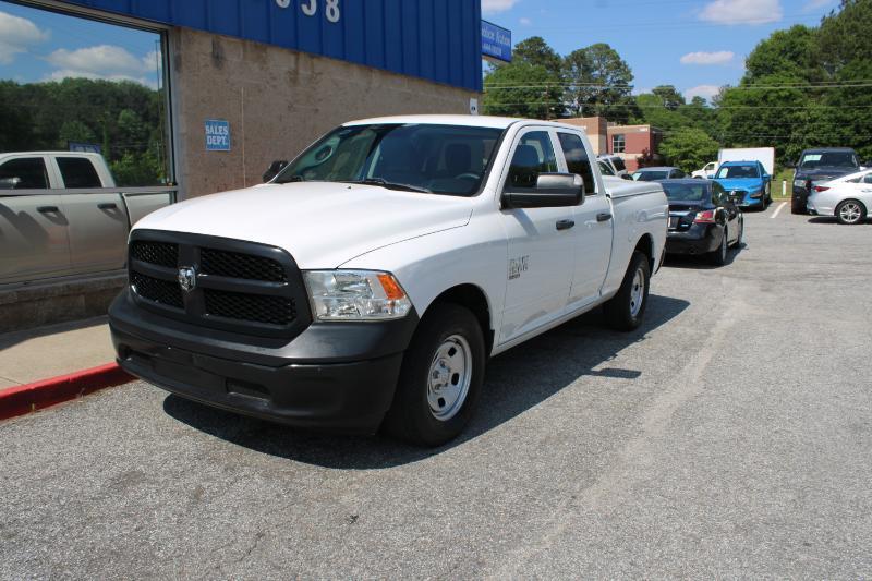 RAM 1500 Classic Tradesman 4x2 Quad Cab 6'4" Box 2022
