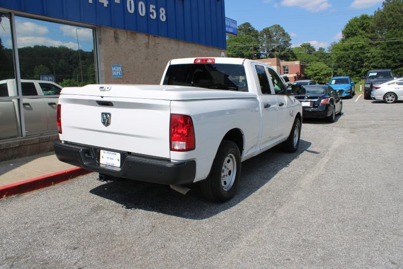 RAM 1500 Classic Tradesman 4x2 Quad Cab 6'4" Box 2022