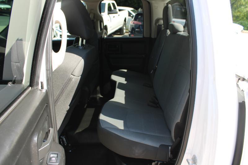 RAM 1500 Classic Tradesman 4x2 Quad Cab 6'4" Box 2022