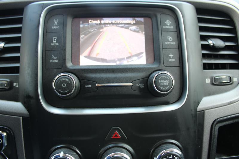 RAM 1500 Classic Tradesman 4x2 Quad Cab 6'4" Box 2022