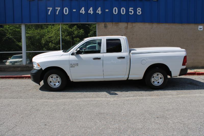 RAM 1500 Classic Tradesman 4x2 Quad Cab 6'4" Box 2022
