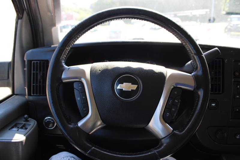 Chevrolet Express Cargo Van RWD 2500 155" 2016