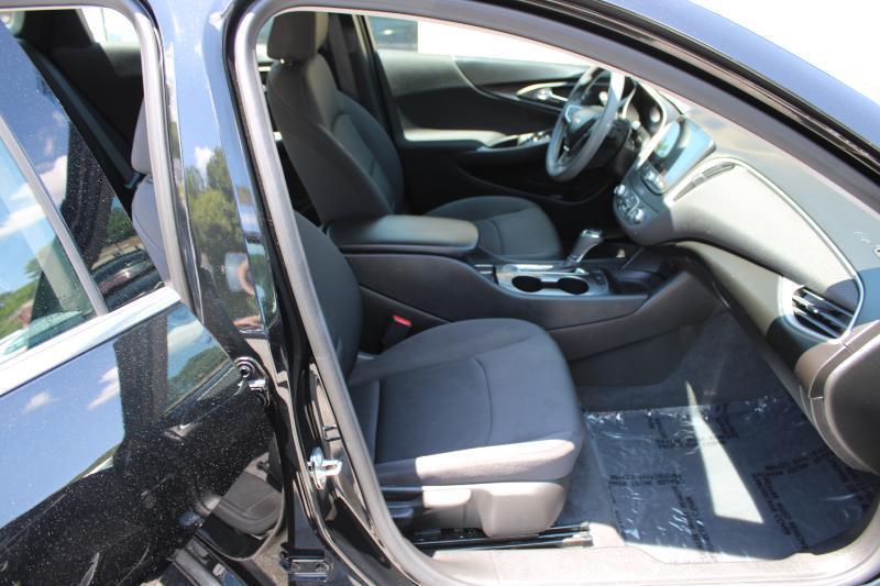 Chevrolet Malibu 4dr Sdn LS w/1FL 2020