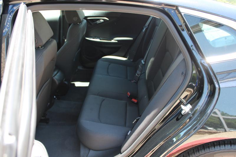 Chevrolet Malibu 4dr Sdn LS w/1FL 2020