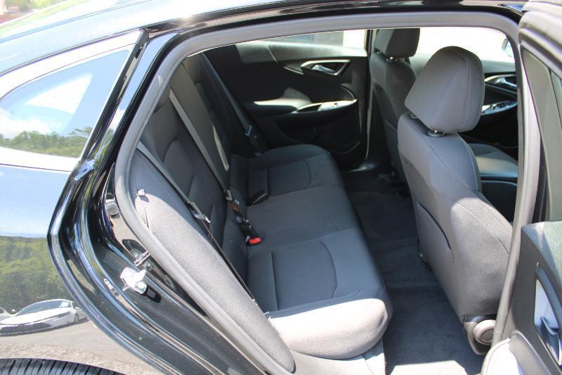 Chevrolet Malibu 4dr Sdn LS w/1FL 2020