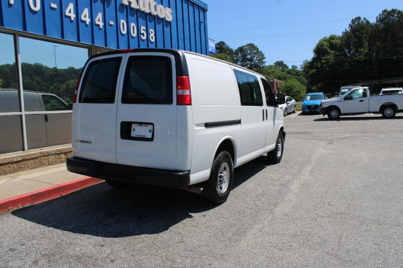 Chevrolet Express Cargo Van RWD 2500 135" 2020