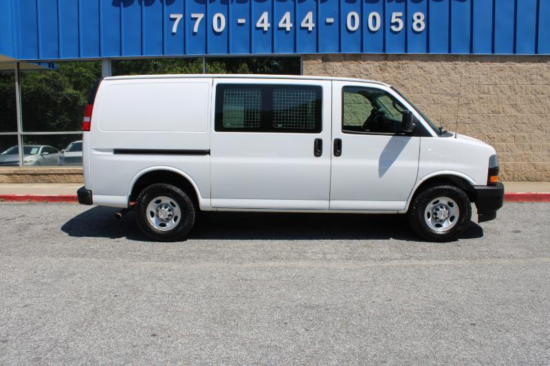 Chevrolet Express Cargo Van RWD 2500 135" 2020