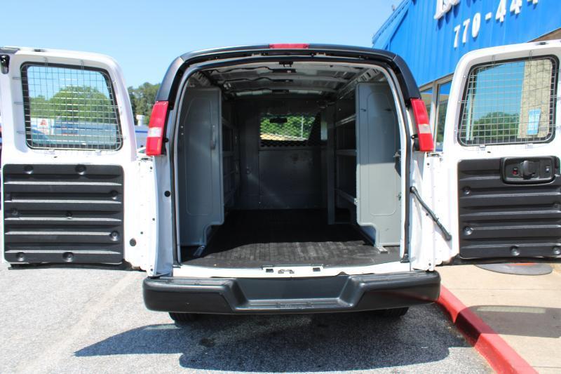 Chevrolet Express Cargo Van RWD 2500 135" 2020