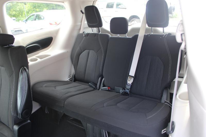 Chrysler Voyager LX FWD 2024