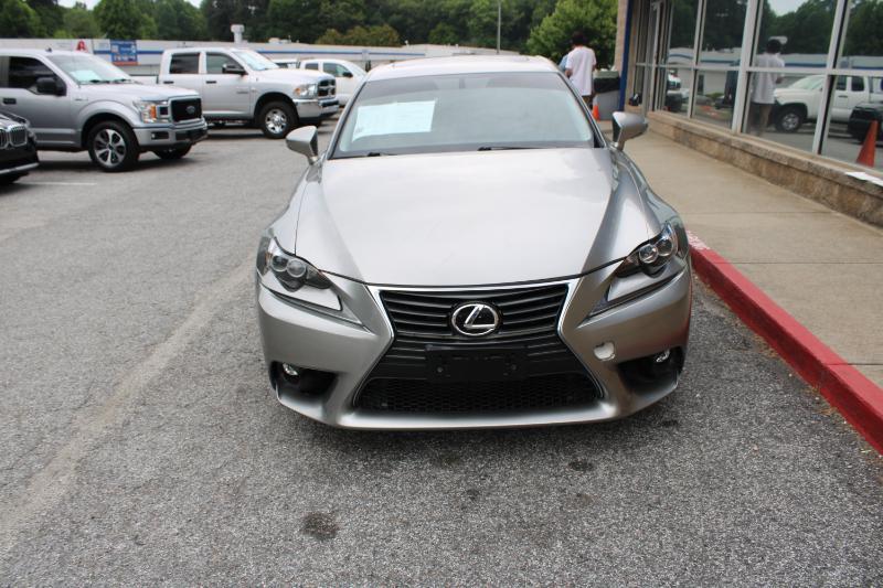 Lexus IS 200t 4dr Sdn 2016