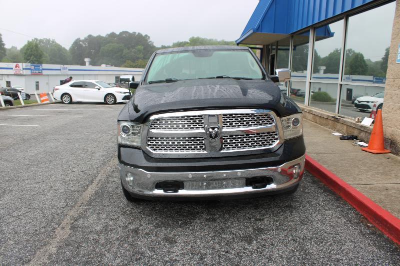 RAM 1500 Laramie 4x4 Crew Cab 5'7" Box 2017