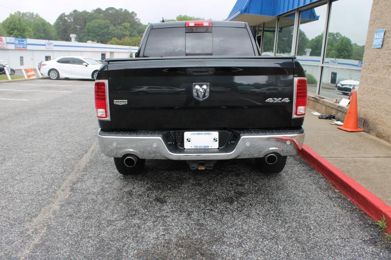 RAM 1500 Laramie 4x4 Crew Cab 5'7" Box 2017