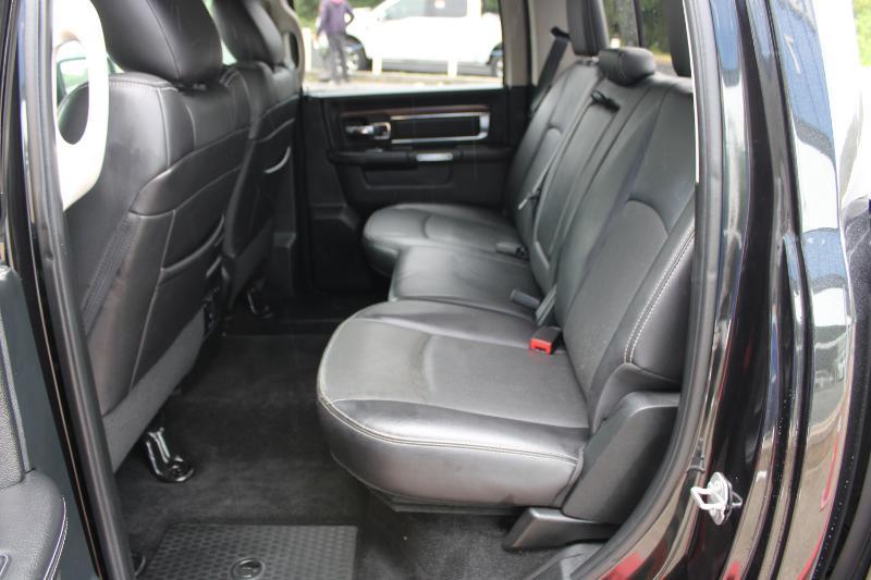 RAM 1500 Laramie 4x4 Crew Cab 5'7" Box 2017