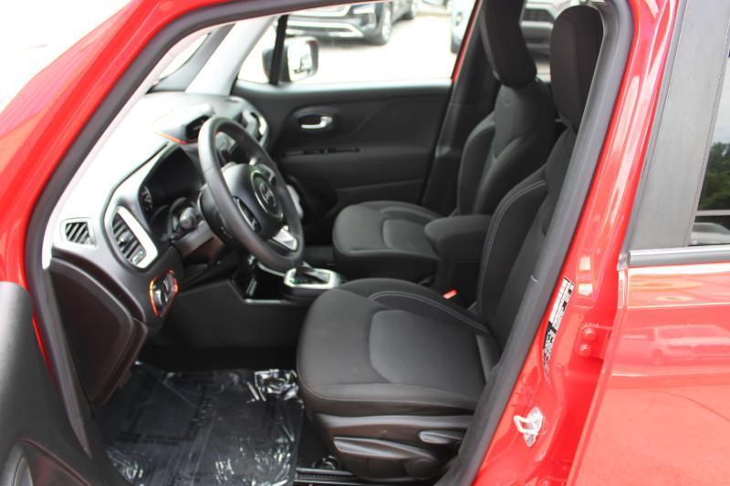 Jeep Renegade Jeepster FWD *Ltd Avail* 2021