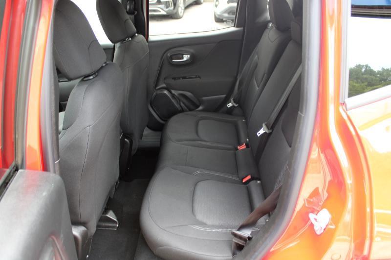 Jeep Renegade Jeepster FWD *Ltd Avail* 2021