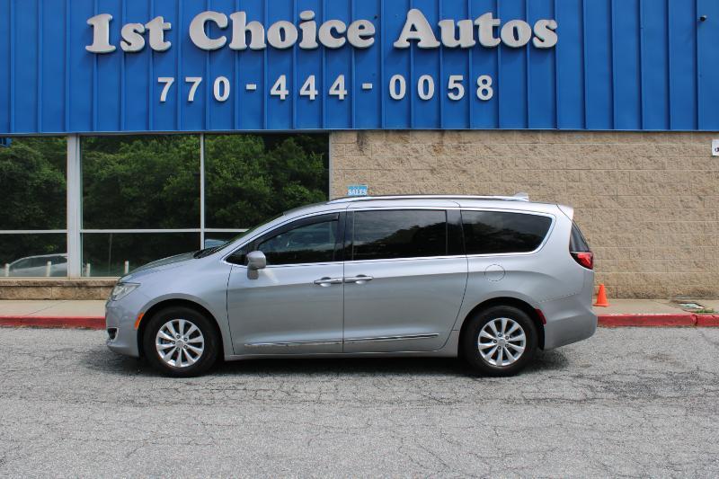 Chrysler Pacifica Touring L FWD 2019