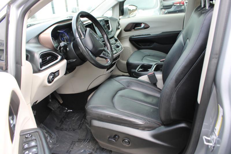 Chrysler Pacifica Touring L FWD 2019