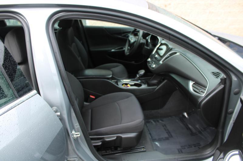 Chevrolet Malibu 4dr Sdn LS w/1FL 2023